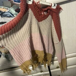 Stylish Multicolor Frayed Hem Sweater